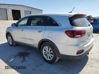 2020 Kia Sorento LX V6 with VIN 5XYPG4A55LG627108, listed as a Copart auction lot 49241195 with 226,504 mi miles and Salvage Title. Bid and sale history available at carsss.com. Image 2.