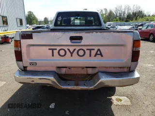 1991 Toyota Pickup DLX с VIN JT4VN13D2M5048913, выставлен на аукционе Copart как лот 54565315 с пробегом 284 115 миль миль и Списание • Salvage title. История ставок и продаж доступна на DreamBid. Изображение 6.