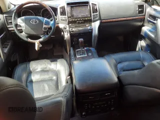 2013 Toyota Land Cruiser with VIN JTMHY7AJ2D4010636, listed as a Copart auction lot 74303384 with 199,678 mi miles and Clean Title. Bid and sale history available at carsss.com. Image 8.