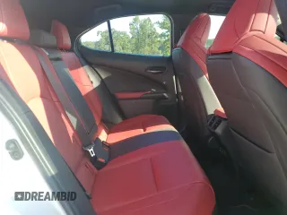 2019 Lexus UX 200 с VIN JTHY3JBH5K2000682, выставлен на аукционе Copart как лот 60909835 с пробегом 53 370 миль миль и Списание • Salvage title. История ставок и продаж доступна на DreamBid. Изображение 11.