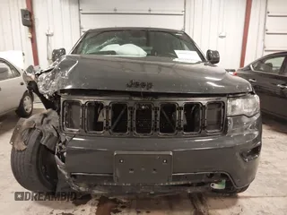 2017 Jeep Grand Cherokee Laredo with VIN 1C4RJFAG7HC886394, listed as a IAAI auction lot 40914121 with 66,895 mi miles. Bid and sale history available at carsss.com. Image 13.