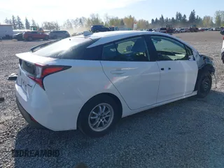 2020 Toyota Prius L Eco with VIN JTDKARFU5L3124692, listed as a IAAI auction lot 42019339 with 178,081 mi miles. Bid and sale history available at carsss.com. Image 4.