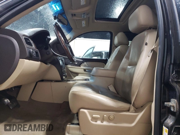 2011 GMC Yukon XL Denali with VIN 1GKS2MEF2BR378315, listed as a Copart auction lot 51529825 with 204,750 mi miles and Clean Title. Bid and sale history available at carsss.com. Image 7.