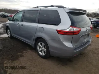 2015 Toyota Sienna LE AAS with VIN 5TDKK3DC6FS660218, listed as a Copart auction lot 51654865 with 139,801 mi miles and Salvage Title. Bid and sale history available at carsss.com. Image 2.