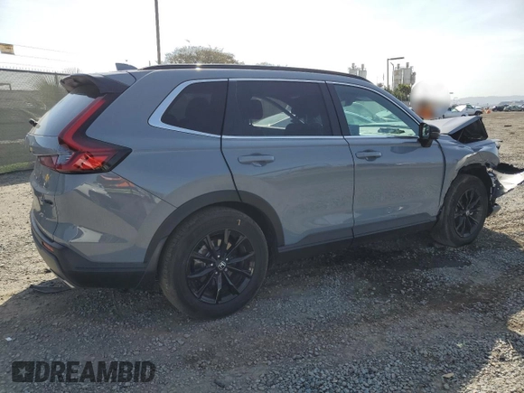 2024 Honda CR-V Sport-L with VIN 7FARS5H83RE025647, listed as a Copart auction lot 45791585 with 17,697 mi miles and Salvage Title. Bid and sale history available at DreamBid. Image 3.