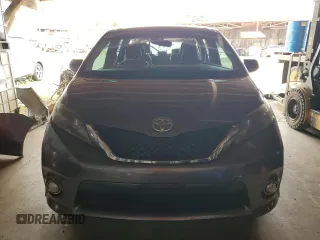 2015 Toyota Sienna SE с VIN 5TDXK3DC4FS686547, выставлен на аукционе Copart как лот 53255625 с пробегом 76 285 миль миль и Списание • Salvage title. История ставок и продаж доступна на DreamBid. Изображение 5.