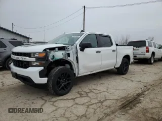 2021 Chevrolet Silverado 1500 Custom with VIN 1GCPYBEKXMZ420833, listed as a Copart auction lot 43644485 with 58,175 mi miles and Salvage Title. Bid and sale history available at DreamBid. Image 1.