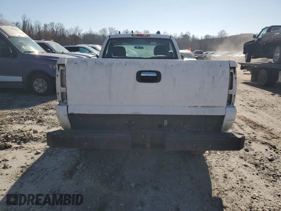 2002 Chevrolet Silverado 2500 z VIN 1GBHC24U12Z229423, wystawiony jako Copart lot #46696895 z przebiegiem Nie podano mil oraz Czysty tytuł • Clean title. Historia ofert i sprzedaży dostępna na DreamBid. Obrazek 6.
