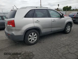 2013 Kia Sorento LX with VIN 5XYKT4A24DG370715, listed as a Copart auction lot 53512595 with 208,550 mi miles and Clean Title. Bid and sale history available at carsss.com. Image 3.