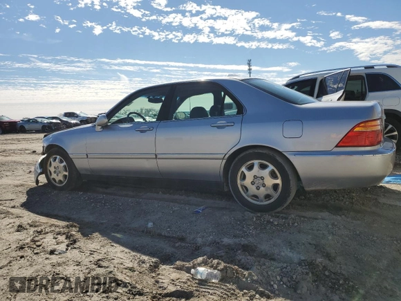 2001 Acura RL with VIN JH4KA965X1C002284, listed as a Copart auction lot 89134495 with 116,616 mi miles and Salvage Title. Bid and sale history available at carsss.com. Image 2.