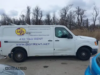 2015 Nissan NV SV with VIN 1N6BF0KL5FN804060, listed as a IAAI auction lot 41189783 with 110,805 mi miles. Bid and sale history available at carsss.com. Image 13.