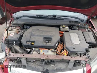 2011 Chevrolet Volt with VIN 1G1RD6E40BU103692, listed as a IAAI auction lot 42206339 with 9,621 mi miles and . Bid and sale history available at carsss.com. Image 10.
