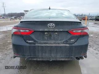 2021 Toyota Camry SE Nightshade with VIN 4T1G11AK4MU573284, listed as a IAAI auction lot 41701923 with 130,160 mi miles. Bid and sale history available at carsss.com. Image 17.