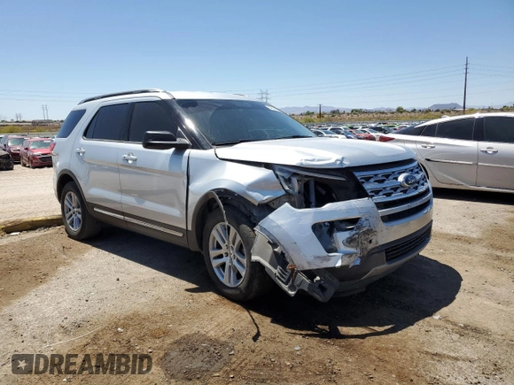 2018 Ford Explorer XLT with VIN 1FM5K7D83JGC87203, listed as a Copart auction lot 54234545 with 108,272 mi miles and Salvage Title. Bid and sale history available at DreamBid. Image 4.