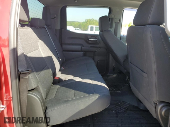 2022 Chevrolet Silverado 1500 LT with VIN 1GCUYDEDXNZ230192, listed as a Copart auction lot 52955185 with 39,586 mi miles and Salvage Title. Bid and sale history available at DreamBid. Image 10.