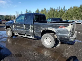 2003 Ford Super Duty F-250 XL with VIN 1FTNX21F13EA15310, listed as a Copart auction lot 43876065 with 162,227 mi miles and Salvage Title. Bid and sale history available at carsss.com. Image 2.