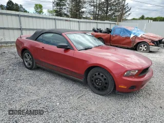 2010 Ford Mustang V6 z VIN 1ZVBP8EN2A5166903, wystawiony jako Copart lot #57533405 z przebiegiem 136 544 mil mil oraz Czysty tytuł • Clean title. Historia ofert i sprzedaży dostępna na DreamBid. Obrazek 4.