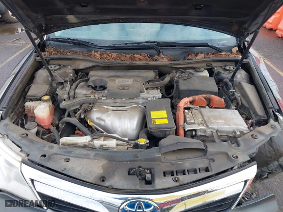 2013 Toyota Camry Hybrid LE with VIN 4T1BD1FK5DU083849, listed as a IAAI auction lot 40916318 with 204,058 mi miles. Bid and sale history available at carsss.com. Image 10.
