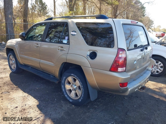 2005 Toyota 4Runner SR5 with VIN JTEBU14R450068462, listed as a IAAI auction lot 42048628 with 205,722 mi miles. Bid and sale history available at carsss.com. Image 3.