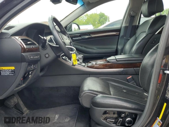 2018 Genesis G90 Premium z VIN KMHG34JA1JU049041, wystawiony jako Copart lot #56941235 z przebiegiem 66 778 mil mil oraz Szkody całkowita. Historia ofert i sprzedaży dostępna na DreamBid. Obrazek 7.