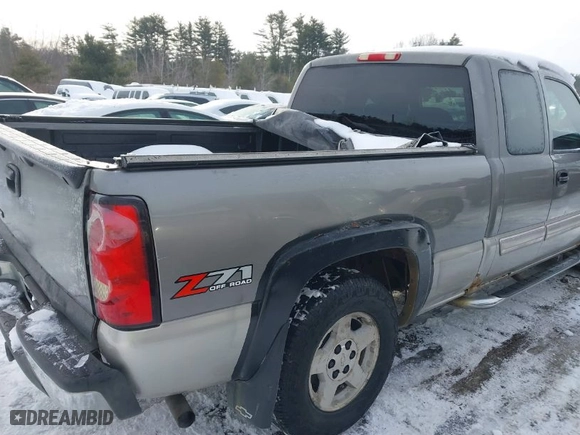 2007 Chevrolet Silverado 1500 Classic LT3 with VIN 1GCEK19B07Z110496, listed as a IAAI auction lot 41549221 with NaN miles. Bid and sale history available at carsss.com. Image 6.
