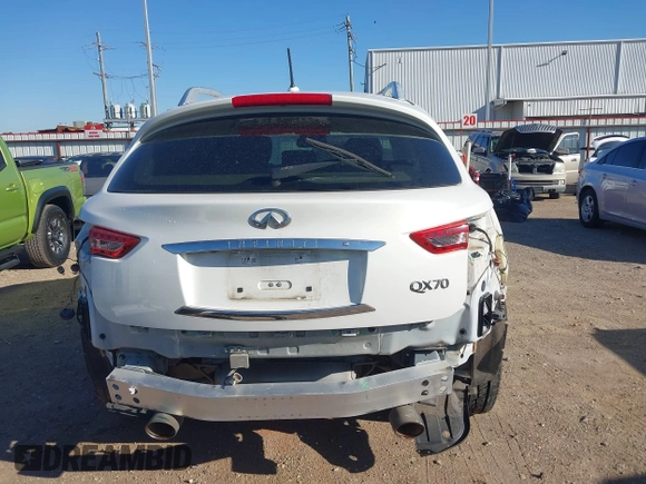 2016 Infiniti QX70 with VIN JN8CS1MU5GM670094, listed as a IAAI auction lot 41769838 with 87,227 mi miles and . Bid and sale history available at DreamBid. Image 17.