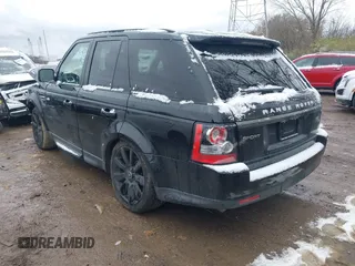 2013 Land Rover Range Rover Sport HSE with VIN SALSF2D47DA802344, listed as a IAAI auction lot 40926644 with 59,389 mi miles. Bid and sale history available at carsss.com. Image 3.