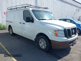 2016 Nissan NV SL z VIN 1N6BF0KY1GN811651, wystawiony jako IAAI lot #42454497 z przebiegiem 201 481 mil mil oraz . Historia ofert i sprzedaży dostępna na DreamBid. Obrazek 1.