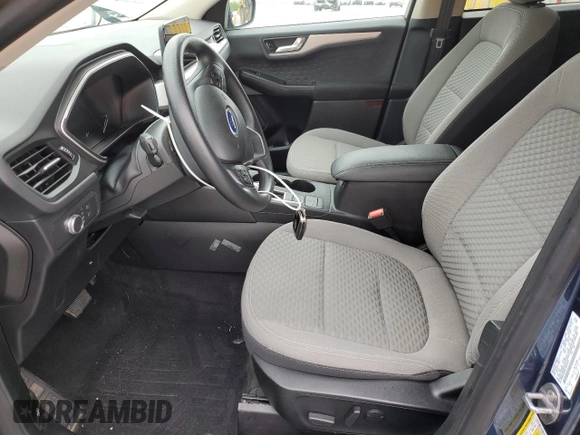2020 Ford Escape SE z VIN 1FMCU9G66LUB61672, wystawiony jako Copart lot #56393285 z przebiegiem 53 631 mil mil oraz Szkoda całkowita • Salvage title. Historia ofert i sprzedaży dostępna na DreamBid. Obrazek 7.