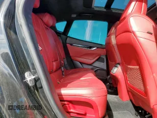 2017 Maserati Levante z VIN ZN661XUS8HX234903, wystawiony jako Copart lot #58467215 z przebiegiem Nie podano mil oraz Tytuł czysty. Historia ofert i sprzedaży dostępna na DreamBid. Obrazek 11.