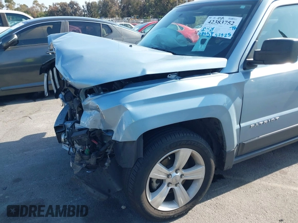 2014 Jeep Patriot Latitude with VIN 1C4NJPFB5ED536401, listed as a IAAI auction lot 42383752 with 68,657 mi miles and . Bid and sale history available at DreamBid. Image 18.