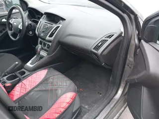 2014 Ford Focus SE with VIN 1FADP3K20EL104271, listed as a IAAI auction lot 39596262 with 81,021 mi miles. Bid and sale history available at carsss.com. Image 5.