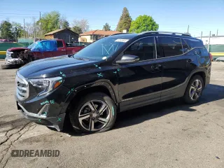 2021 GMC Terrain SLT z VIN 3GKALVEV4ML397822, wystawiony jako Copart lot #57243505 z przebiegiem 25 384 mil mil oraz Szkoda całkowita • Salvage title. Historia ofert i sprzedaży dostępna na DreamBid. Obrazek 1.