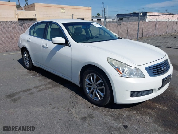 2009 Infiniti G37 Sedan Journey with VIN JNKCV61E59M303596, listed as a IAAI auction lot 41582752 with 158,903 mi miles. Bid and sale history available at carsss.com. Image 1.