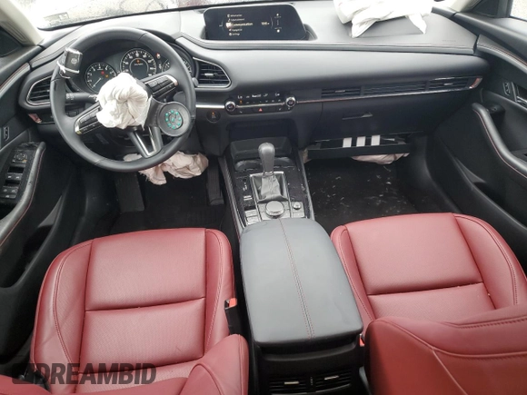 2025 Mazda CX-30 S Carbon Edition z VIN 3MVDMBCM9SM800942, wystawiony jako Copart lot #61013845 z przebiegiem 6 282 mil mil oraz Nie do naprawy • Non repairable. Historia ofert i sprzedaży dostępna na DreamBid. Obrazek 8.