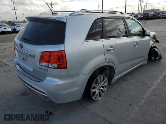 2012 Kia Sorento SX with VIN 5XYKWDA29CG302920, listed as a Copart auction lot 56237235 with 137,998 mi miles and Salvage title. Bid and sale history available at DreamBid. Image 3.