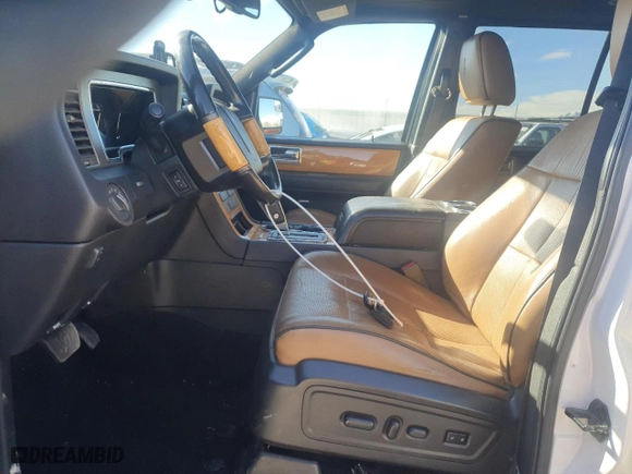2013 Lincoln Navigator L with VIN 5LMJJ3J50DEL09529, listed as a Copart auction lot 50421755 with NaN miles and Clean Title. Bid and sale history available at carsss.com. Image 7.
