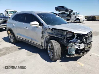 2019 Lincoln MKC Select with VIN 5LMCJ2C92KUL42764, listed as a Copart auction lot 49301285 with 68,132 mi miles and Salvage Title. Bid and sale history available at carsss.com. Image 4.