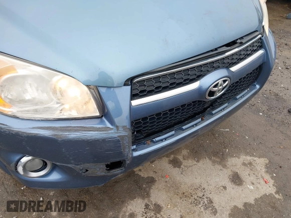 2010 Toyota RAV4 Limited z VIN 2T3DF4DVXAW046218, wystawiony jako IAAI lot #41973168 z przebiegiem 139 085 mil mil oraz . Historia ofert i sprzedaży dostępna na DreamBid. Obrazek 19.