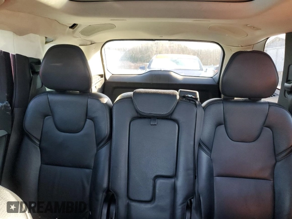 2016 Volvo XC90 Momentum with VIN YV4102XKXG1080271, listed as a Copart auction lot 85231564 with 192,984 mi miles and Salvage Title. Bid and sale history available at carsss.com. Image 10.