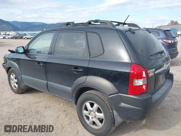 2005 Hyundai Tucson GLS with VIN KM8JN72D65U192566, listed as a IAAI auction lot 40457875 with 177,352 mi miles. Bid and sale history available at carsss.com. Image 3.