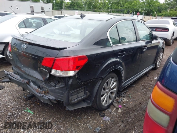 2011 Subaru Legacy Limited Power Moon z VIN 4S3BMCK63B3233033, wystawiony jako IAAI lot #42416501 z przebiegiem 208 986 mil mil oraz . Historia ofert i sprzedaży dostępna na DreamBid. Obrazek 4.
