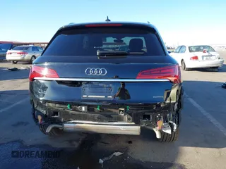 2021 Audi Q5 Premium Plus with VIN WA1BAAFYXM2139419, listed as a IAAI auction lot 41657770 with 40,164 mi miles. Bid and sale history available at carsss.com. Image 17.