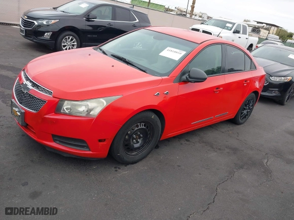 2014 Chevrolet Cruze LS with VIN 1G1PA5SG1E7182561, listed as a IAAI auction lot 41818810 with 162,415 mi miles. Bid and sale history available at carsss.com. Image 2.