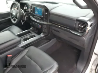 2021 Ford F-150 XL z VIN 1FTEW1CP0MFC94084, wystawiony jako Copart lot #43989965 z przebiegiem 3 151 mil mil oraz Szkoda całkowita • Salvage title. Historia ofert i sprzedaży dostępna na DreamBid. Obrazek 8.