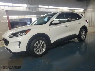 2021 Ford Escape SE with VIN 1FMCU9G63MUB08025, listed as a Copart auction lot 50927325 with 117,570 mi miles and Clean Title. Bid and sale history available at carsss.com. Image 1.