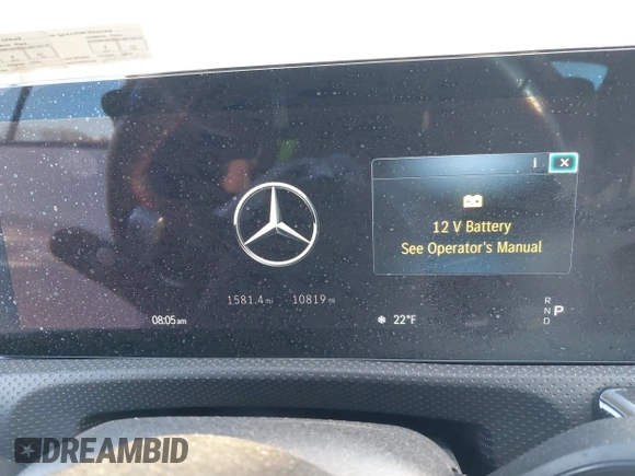 2024 Mercedes-Benz CLA 250 z VIN W1K5J4HB7RN450668, wystawiony jako IAAI lot #41333911 z przebiegiem 10 819 mil mil oraz . Historia ofert i sprzedaży dostępna na DreamBid. Obrazek 7.