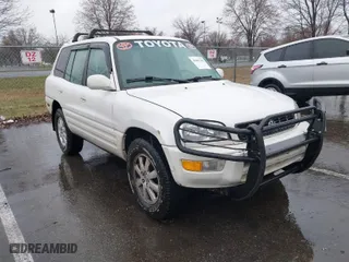 2000 Toyota RAV4 with VIN JT3HP10V7Y7163168, listed as a IAAI auction lot 41867105 with 205,473 mi miles. Bid and sale history available at carsss.com. Image 1.