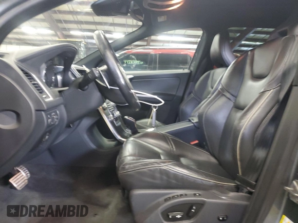 2017 Volvo XC60 R-Design with VIN YV449MRS7H2002831, listed as a Copart auction lot 45296735 with 254,888 mi miles and Clean title. Bid and sale history available at DreamBid. Image 7.