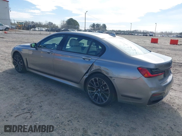 2022 BMW 7 Series 740i with VIN WBA7T2C06NCH23175, listed as a IAAI auction lot 41752367 with 112,979 mi miles and . Bid and sale history available at carsss.com. Image 3.